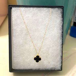 VCA Necklace K18 Gold